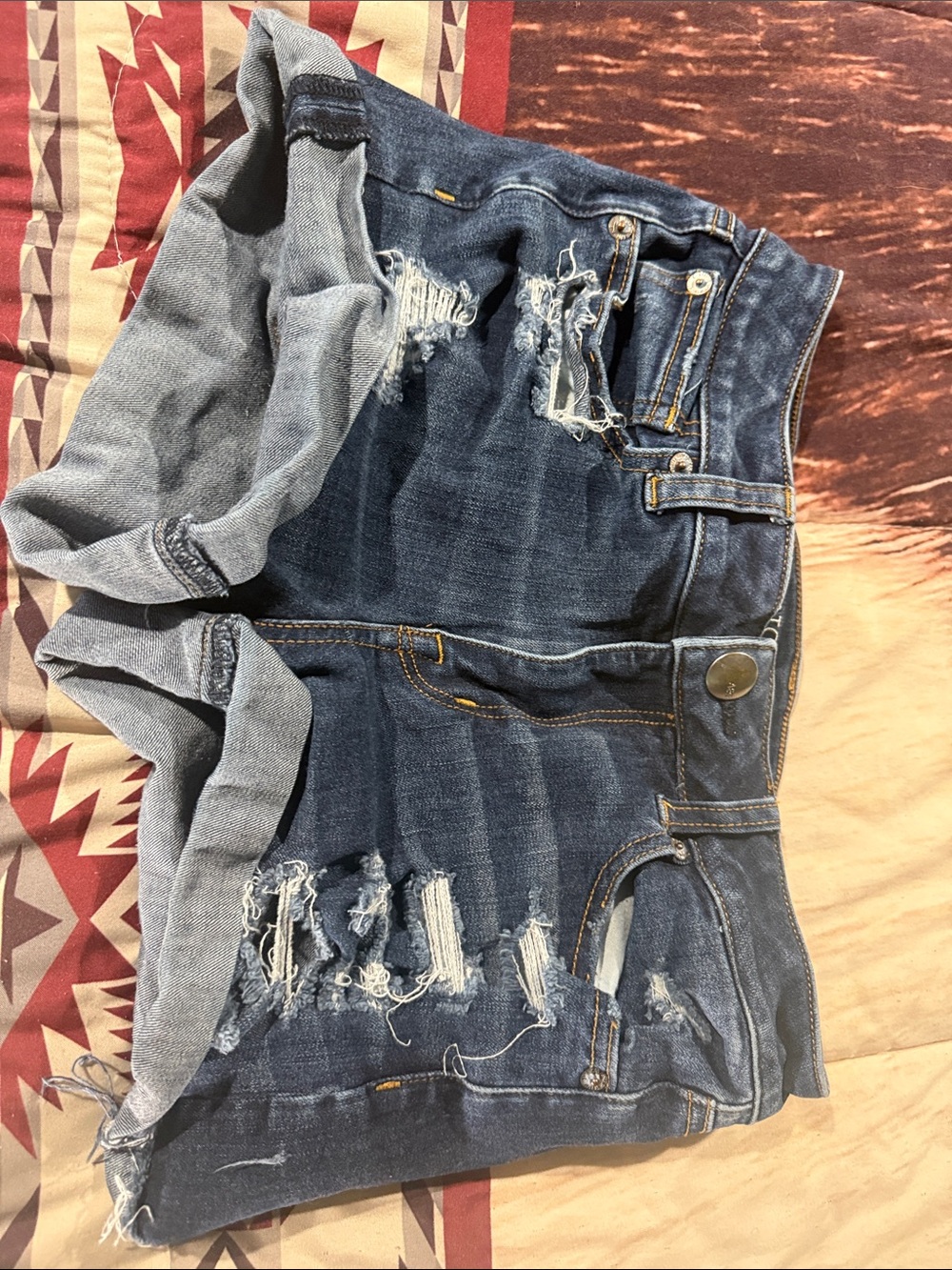 American eagle Denim Distressed Rolled-Hem Women's Shorts - Dark Blue